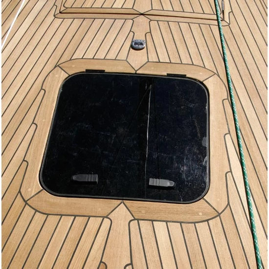 Compact Flush Hatch 627x627