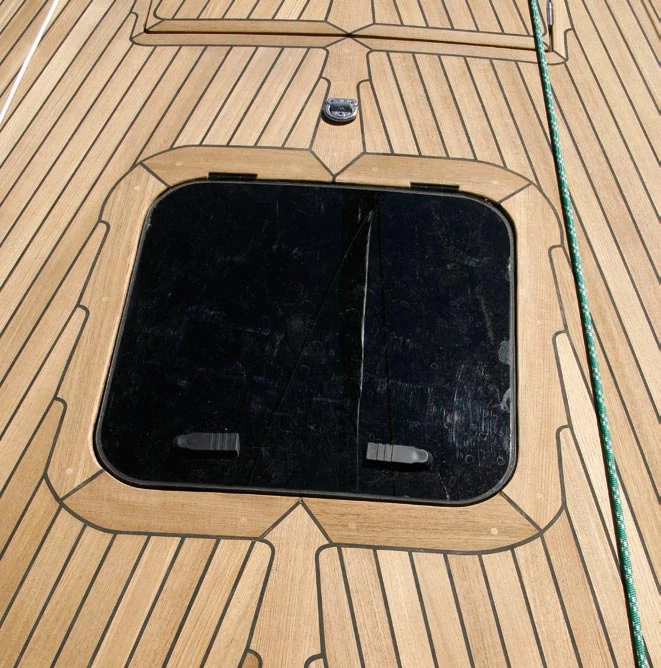 Compact Flush Hatch 627x627